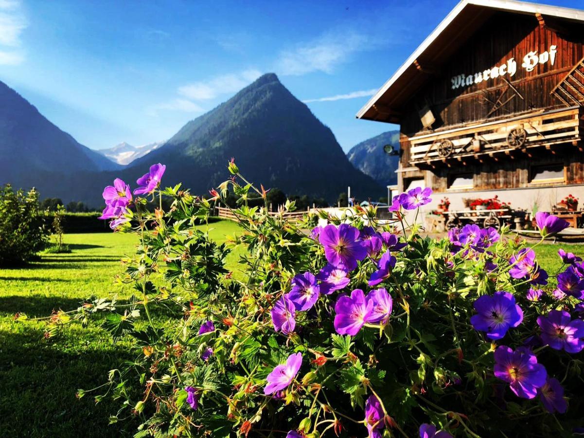 Gaestehaus Dreier Neukirchen am Grossvenediger Luaran gambar