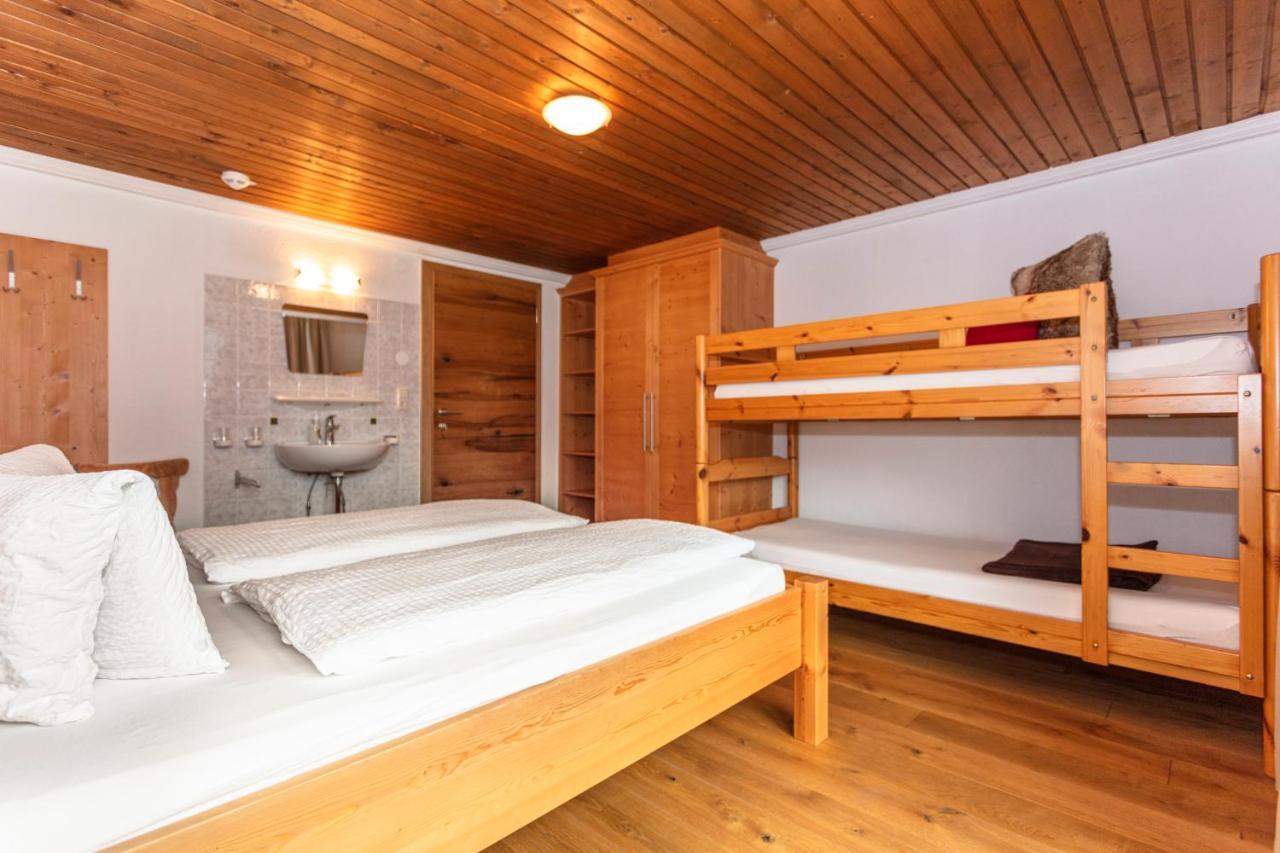 Gaestehaus Dreier Neukirchen am Grossvenediger Luaran gambar