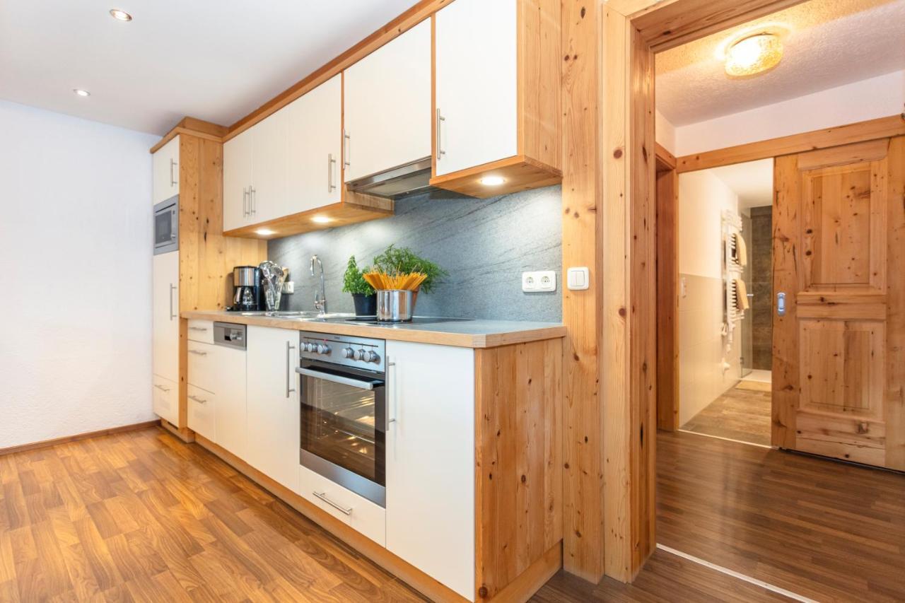 Gaestehaus Dreier Neukirchen am Grossvenediger Luaran gambar