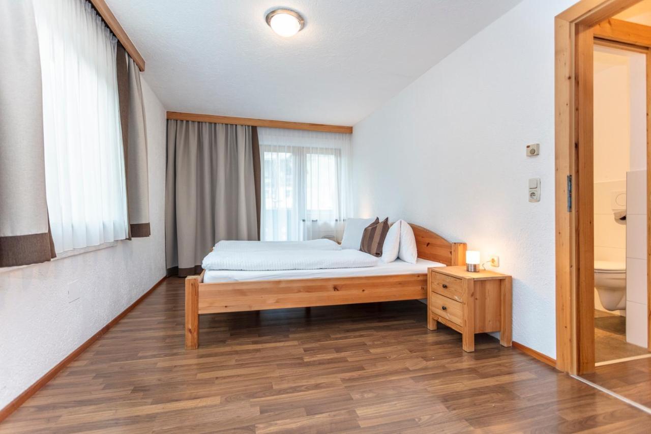 Gaestehaus Dreier Neukirchen am Grossvenediger Luaran gambar
