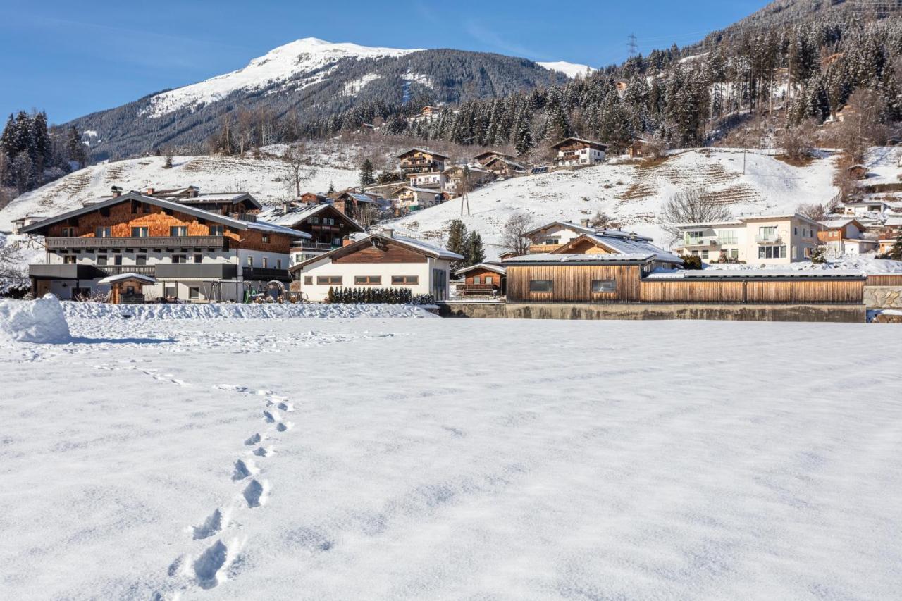 Gaestehaus Dreier Neukirchen am Grossvenediger Luaran gambar
